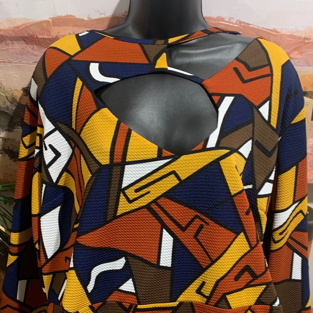 Geometric Patterned Dress - Multicolor - Picture 2 of 14